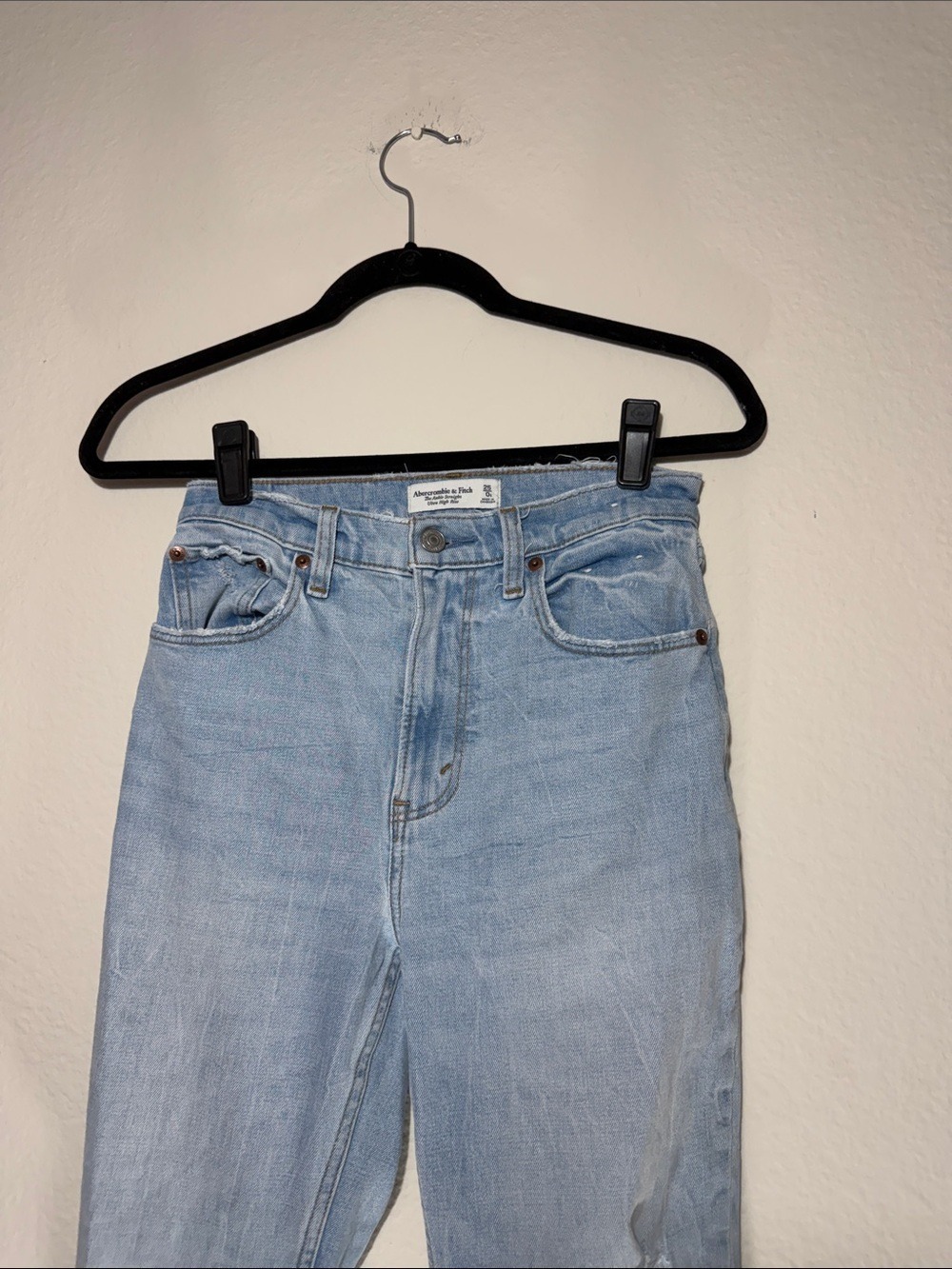 Abercrombie & Fitch Light Blue Distressed Straight-Leg Jeans - Picture 6 of 8